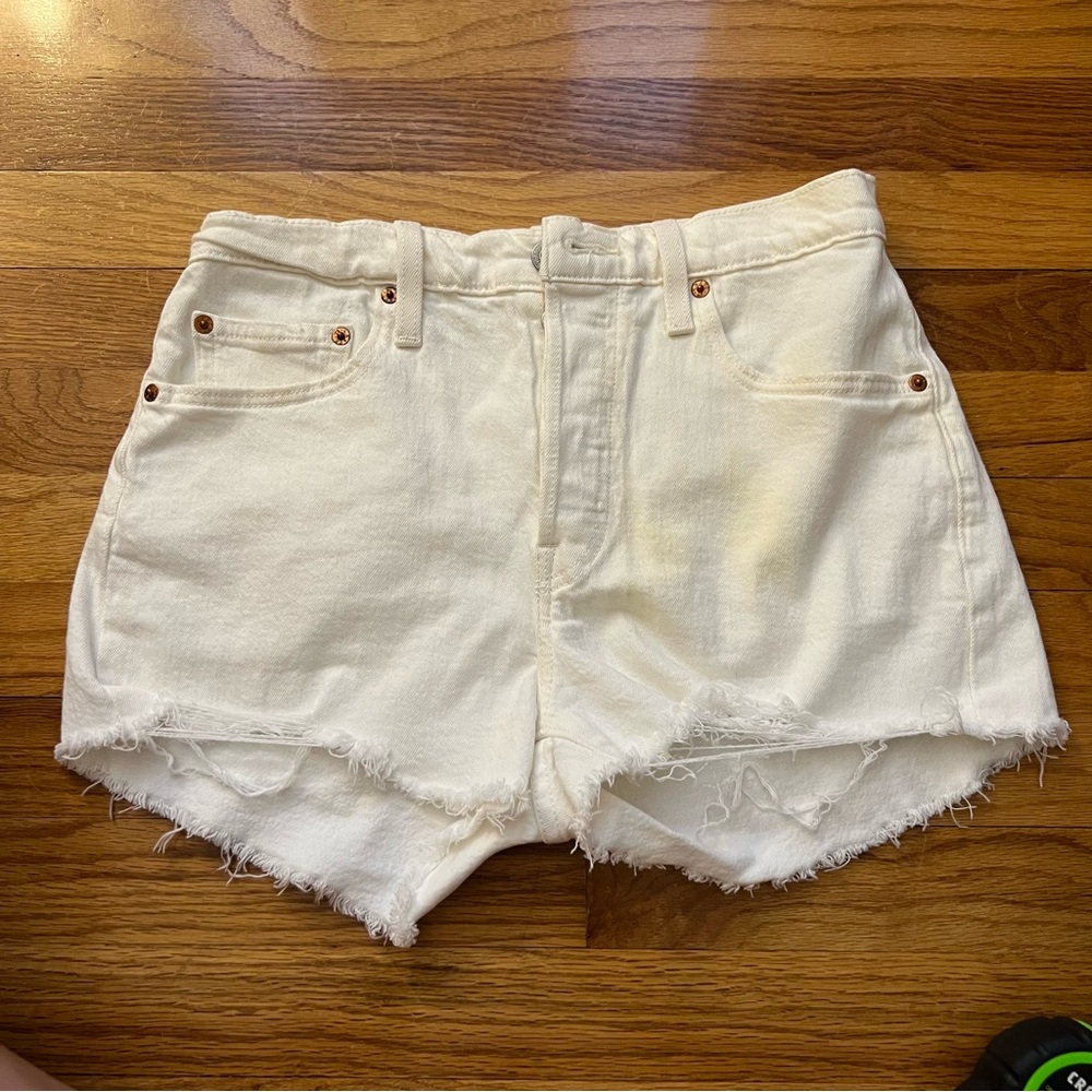 Levi’s High Rise 501 Denim Shorts Cream